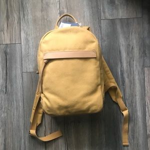 NEW Universal Thread backpack
